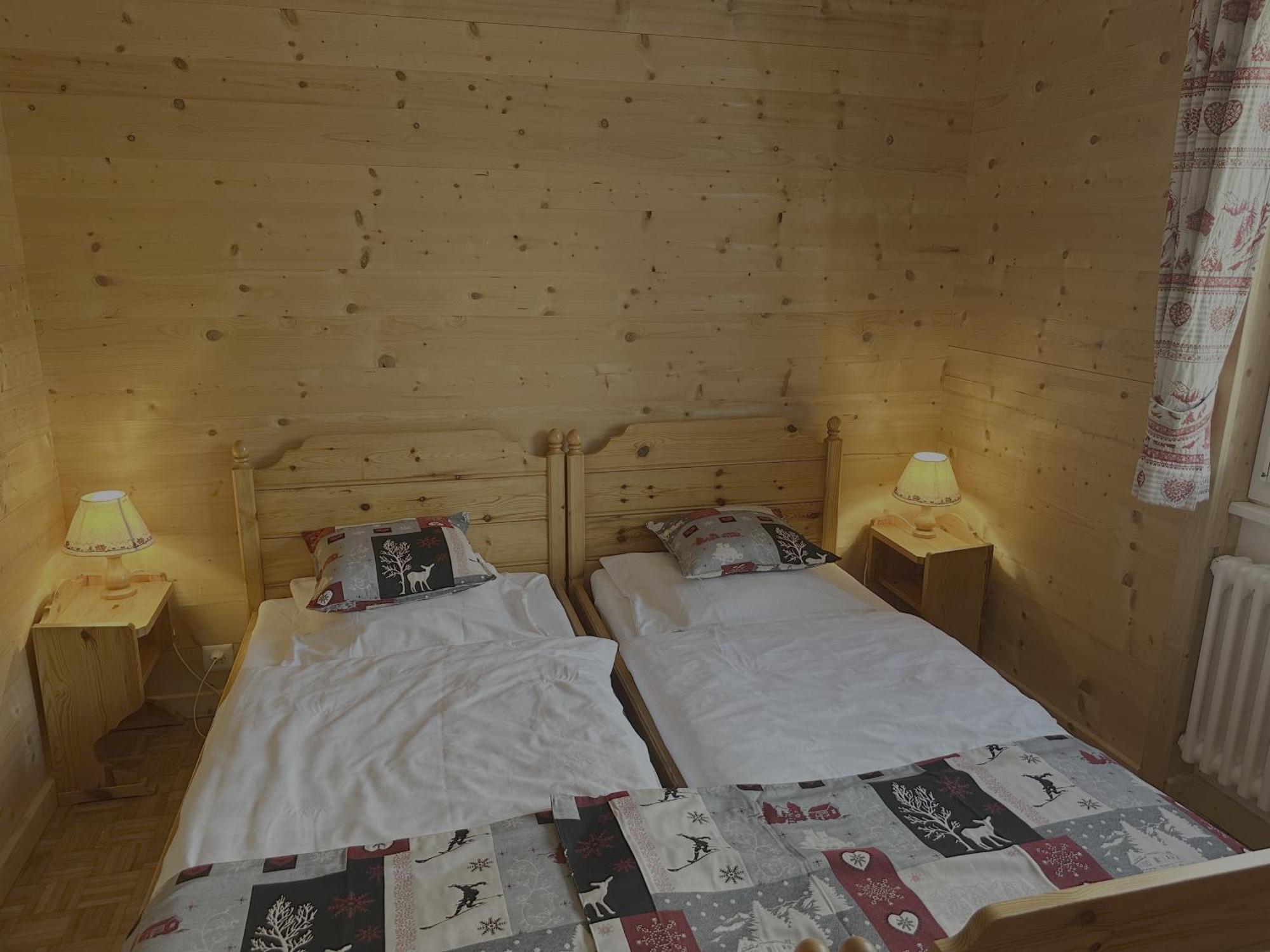 Hotel Le Chaudron Ski In Ski Out تشامبري الغرفة الصورة